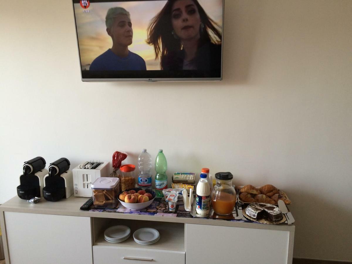B&B Lineablu Формия Экстерьер фото