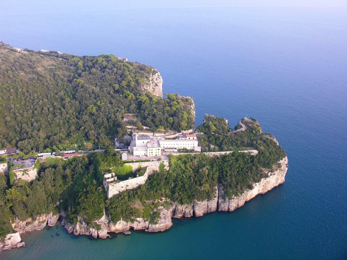 B&B Lineablu Формия Экстерьер фото